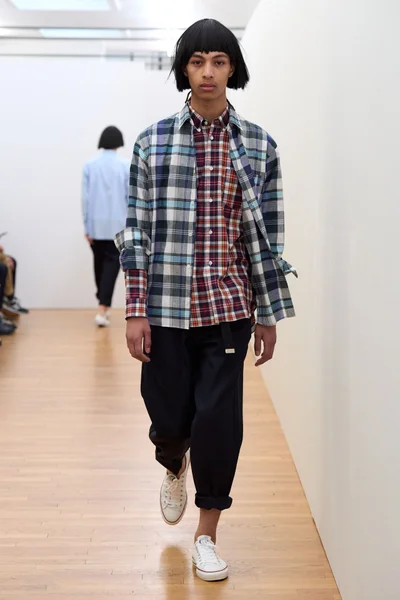 Look 9